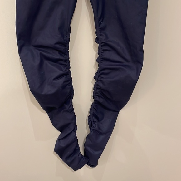 Alo Yoga Idol Legging - Picture 3 of 7